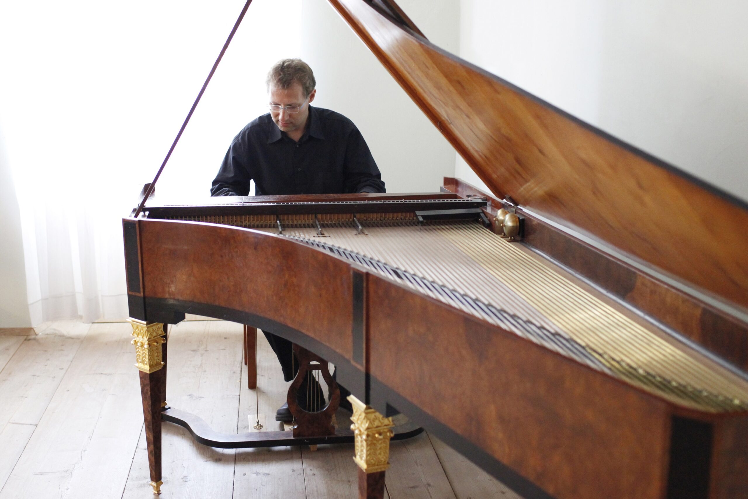 Bernhard Pötsch am Hammerklavier